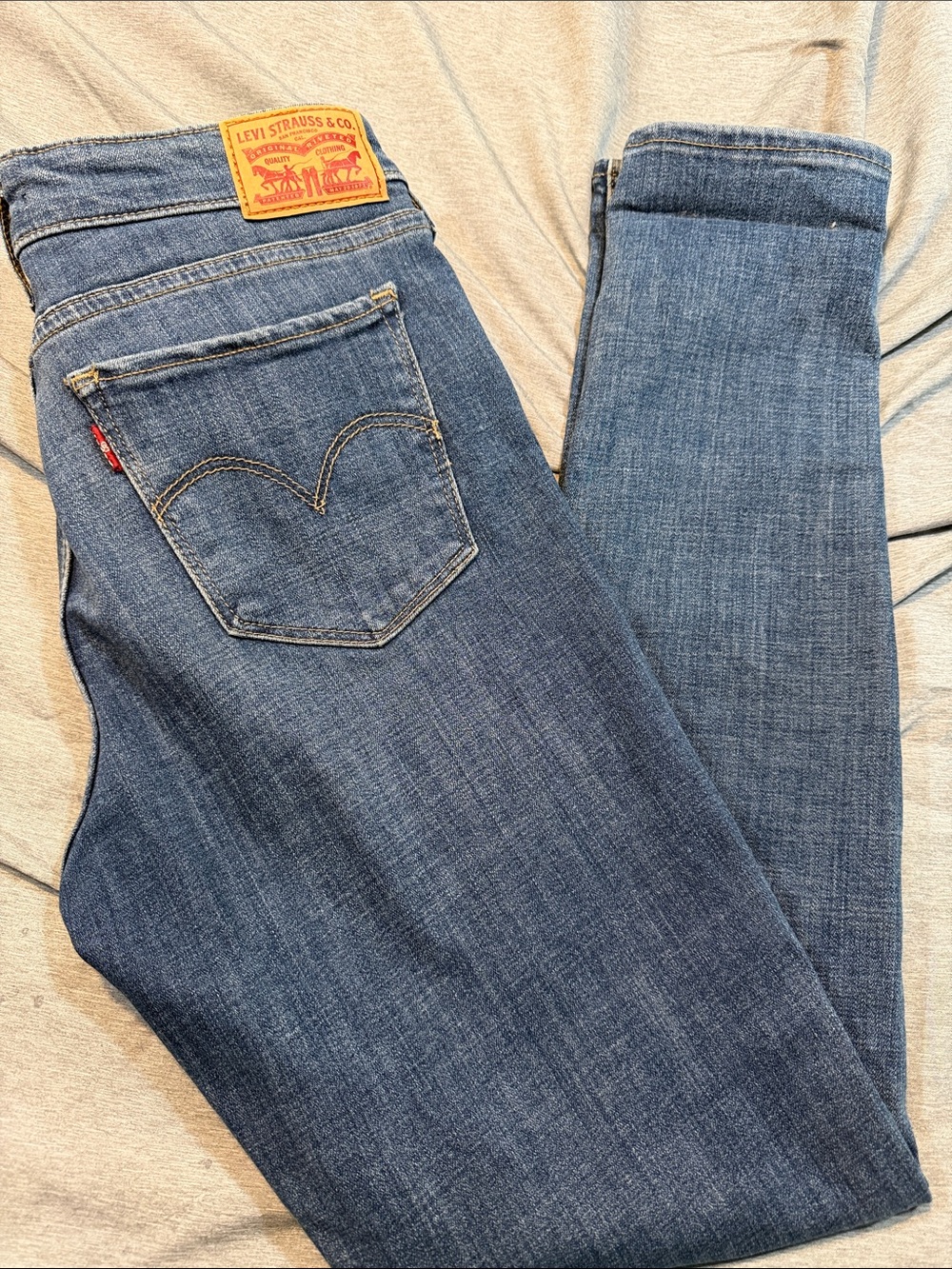 Levi's 711 skinny Women's Medium Blue Skinny Jeans